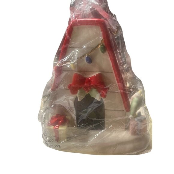 Lenox Snoopy's Christmas Decorations Porcelain Figurine With Gift Box NWB - Picture 2 of 9
